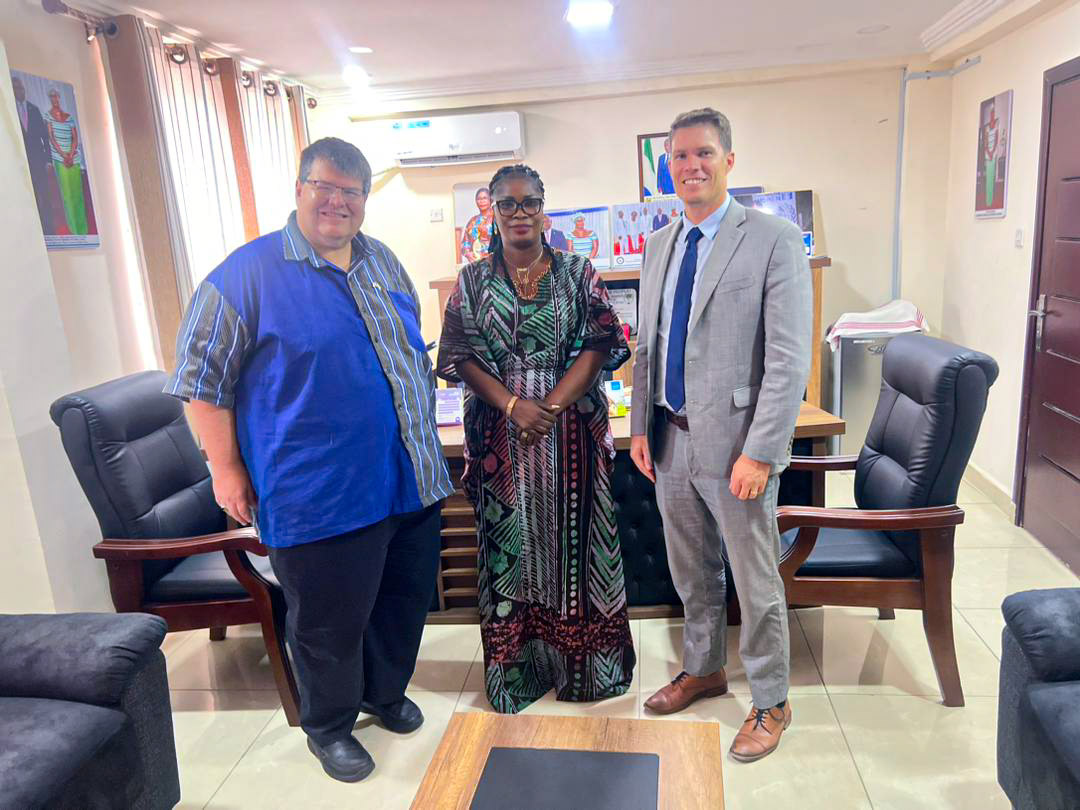 Ministry Of Gender and Children's Affairs (@mogca_s_l) on Twitter photo US Amb. to SL, Bryan Hunt, paid a courtesy visit to Dr. <a href="/IsataMahoi/">Isata Mahoi</a>, introducing #MCC Country Director Steven Grudda. Discussions focused on empowering women in the energy sector, gender safeguarding, and enhancing social protection. #WomenInEnergy #SocialProtection #USinSL US Amb. to SL, Bryan Hunt, paid a courtesy visit to Dr. <a href="/IsataMahoi/">Isata Mahoi</a>, introducing #MCC Country Director Steven Grudda. Discussions focused on empowering women in the energy sector, gender safeguarding, and enhancing social protection. #WomenInEnergy #SocialProtection #USinSL