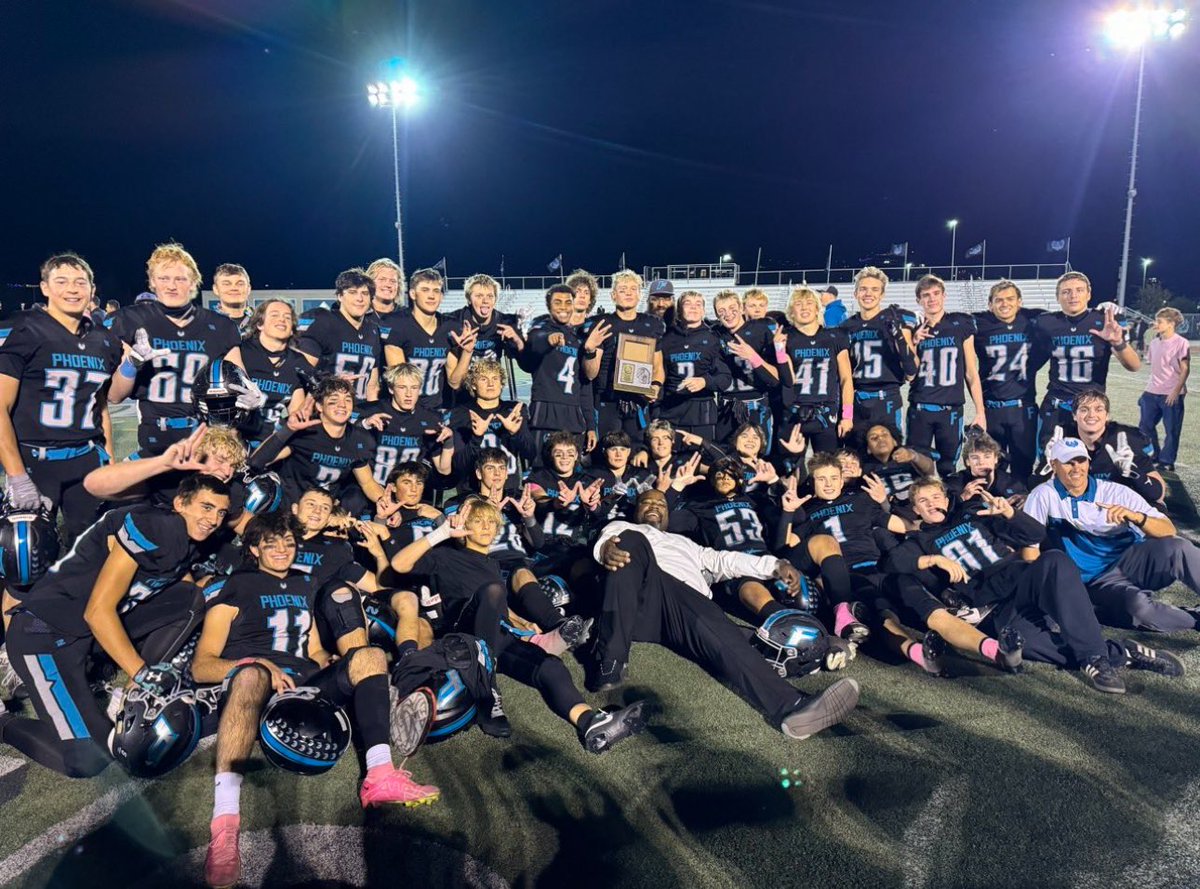Region 1 champs🏆

<a href="/FHS_PHOEN1X/">Farmington Phoenix Football</a> <a href="/coatsie20/">Daniel Coats</a> <a href="/c_bangs/">CBangs</a>