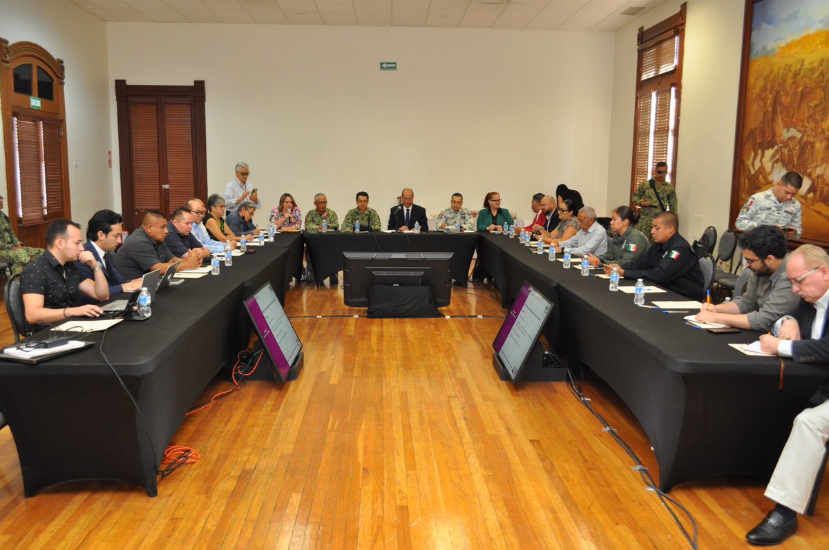 segegobchih's tweet photo. En representación de Santiago De la Peña,  Secretario General de Gobierno; Oscar González Luna, Subsecretario General de Gobierno encabezó la mesa de trabajo contra la Tala Ilegal en la Sierra de Chihuahua. 

#JuntosSíPodemos https://t.co/rnXIxuCnsv