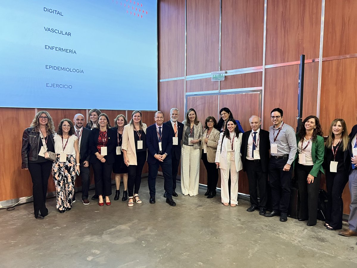 Diego Sadler MD FACC (@dsadlermd) on Twitter photo <a href="/ESC_Journals/">European Society of Cardiology Journals</a> <a href="/secardiologia/">Soc Esp Cardiología</a> <a href="/ACCinTouch/">American College of Cardiology</a> <a href="/ICOSociety/">International Cardio-Oncology Society</a> <a href="/SAC_54/">Sociedad Argentina de Cardiología</a> <a href="/CardiOncoSAC/">Consejo de Cardio-Oncología SAC</a> <a href="/silviamakhoul/">Silvia Makhoul</a> Gran presentacion de <a href="/TeresaLpezFdez1/">Teresa Lopez Fernandez</a> en Dysfunction ventricular en cardio-oncologia en el 50 Congreso SAC.
Great talk by Dr. Fernandez at the 50th Argentine Cardiology Congress <a href="/ESC_Journals/">European Society of Cardiology Journals</a> <a href="/secardiologia/">Soc Esp Cardiología</a> <a href="/ACCinTouch/">American College of Cardiology</a> <a href="/ICOSociety/">International Cardio-Oncology Society</a> <a href="/SAC_54/">Sociedad Argentina de Cardiología</a> <a href="/CardiOncoSAC/">Consejo de Cardio-Oncología SAC</a> <a href="/silviamakhoul/">Silvia Makhoul</a> Gran presentacion de <a href="/TeresaLpezFdez1/">Teresa Lopez Fernandez</a> en Dysfunction ventricular en cardio-oncologia en el 50 Congreso SAC.
Great talk by Dr. Fernandez at the 50th Argentine Cardiology Congress