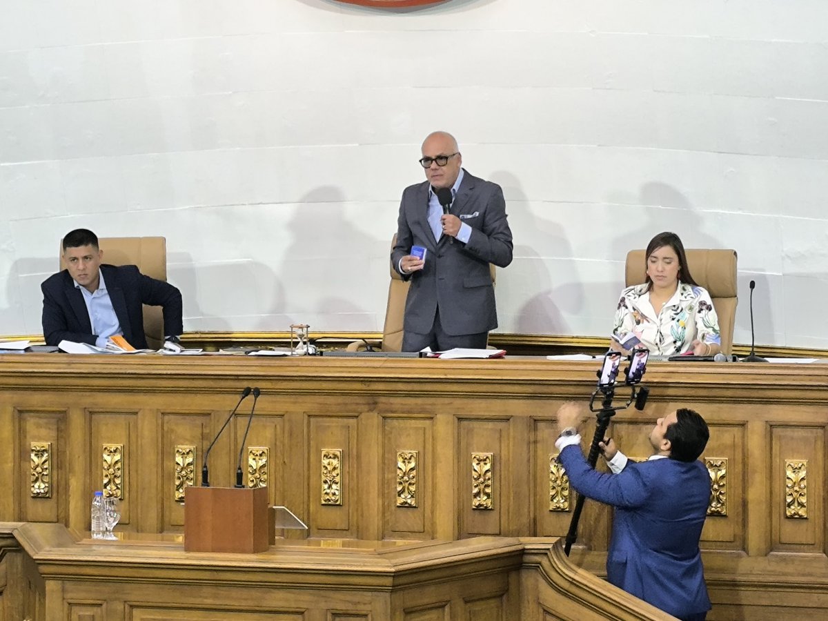 #17Oct || Presidente de la AN, diputado Jorge Rodríguez: 

"Vamos con Hugo Chávez, a conquistar el poder político por vía de las elecciones".