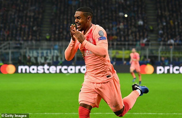 acmilann99's tweet photo. @elitelliZN “Es que Malcom con Valverde daba pena” https://t.co/kt09IVnCSp