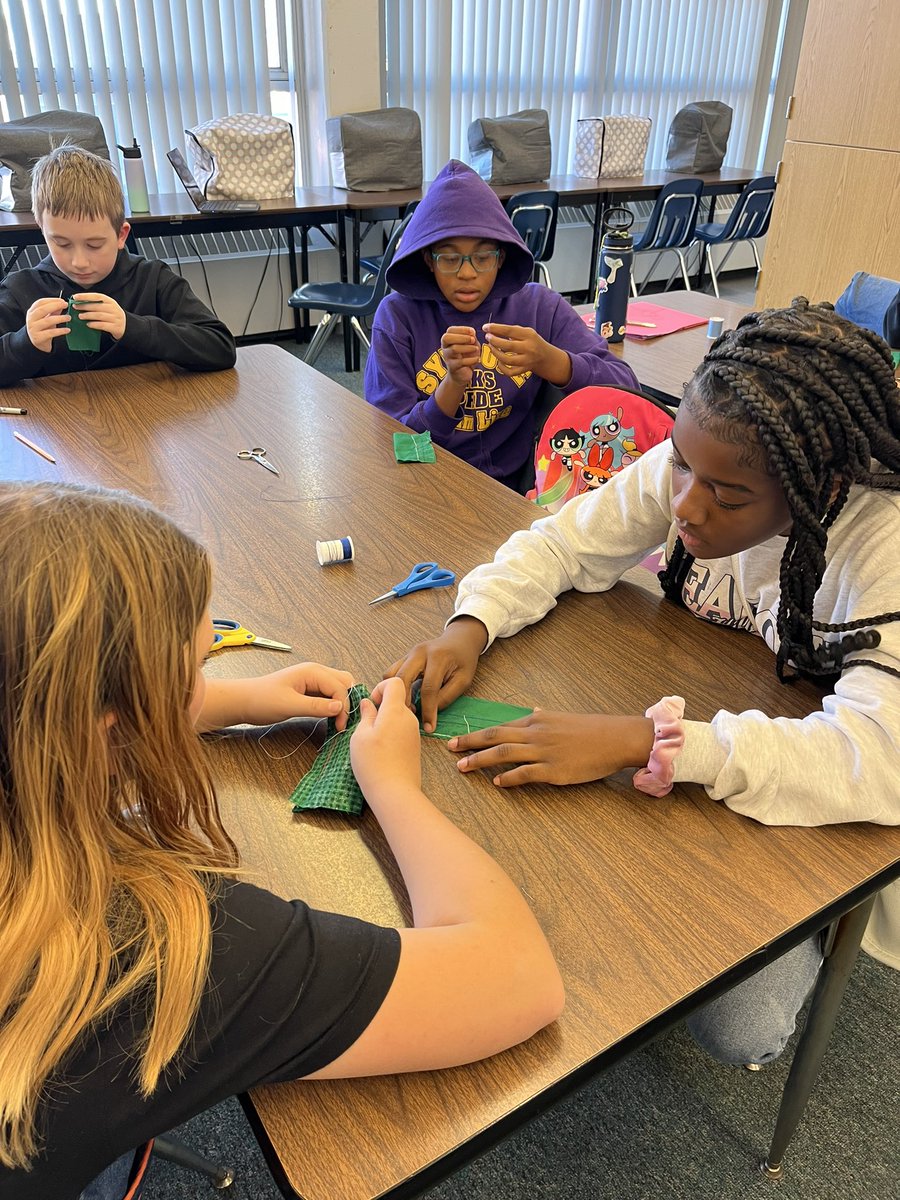 Meaghan Stanton (@stantonm315) on Twitter photo Next time I need something sewn, Iβm coming back to this FACS class! <a href="/WesthillCSD/">Westhill Schools</a> <a href="/MrsKathrynTa/">Mrs. Kathryn Ta</a> Next time I need something sewn, Iβm coming back to this FACS class! <a href="/WesthillCSD/">Westhill Schools</a> <a href="/MrsKathrynTa/">Mrs. Kathryn Ta</a>