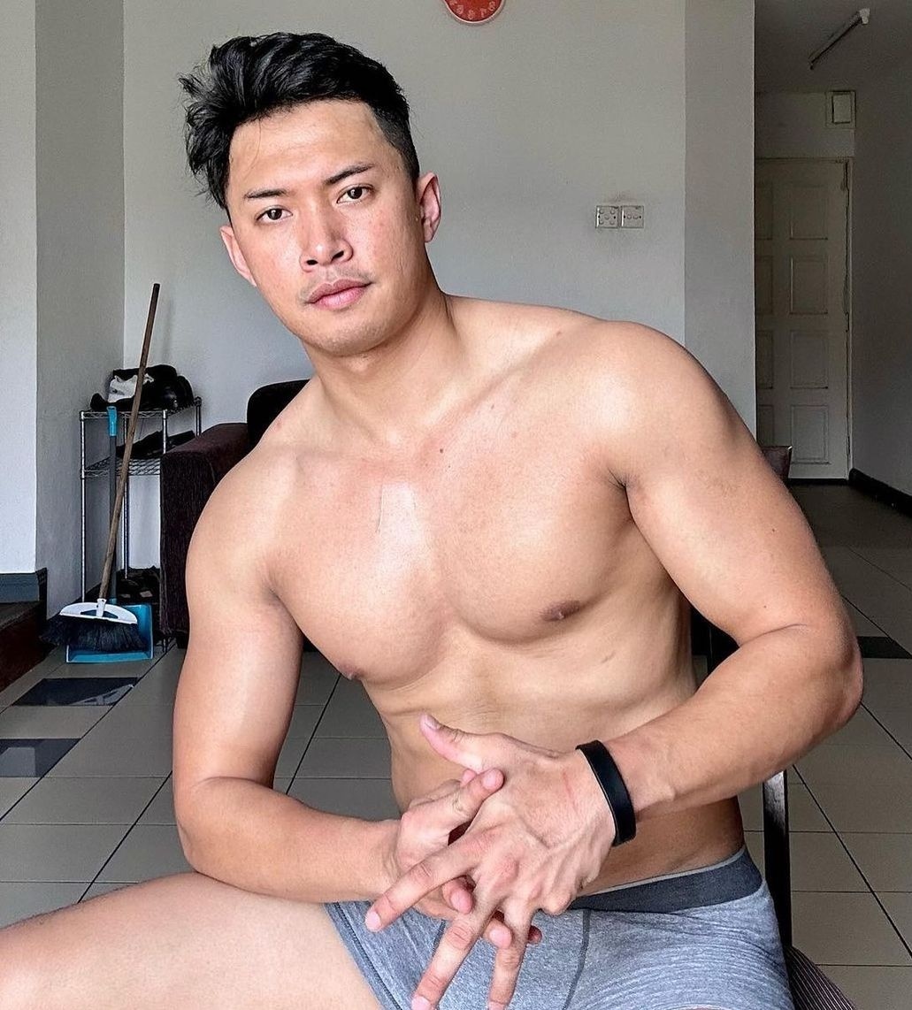 clouvsit's tweet photo. READY YA HARI INI!!!
-Pijat Vitalitas - Pijat Fullbody - Pijat Kejantanan - B2B
INCALL OUTCALL

WA - https://t.co/sZLMyZtU2i
#pijatkemang  #pijatpriakemang #gigolokemang #massagekemang https://t.co/xrZ9lNOQy2