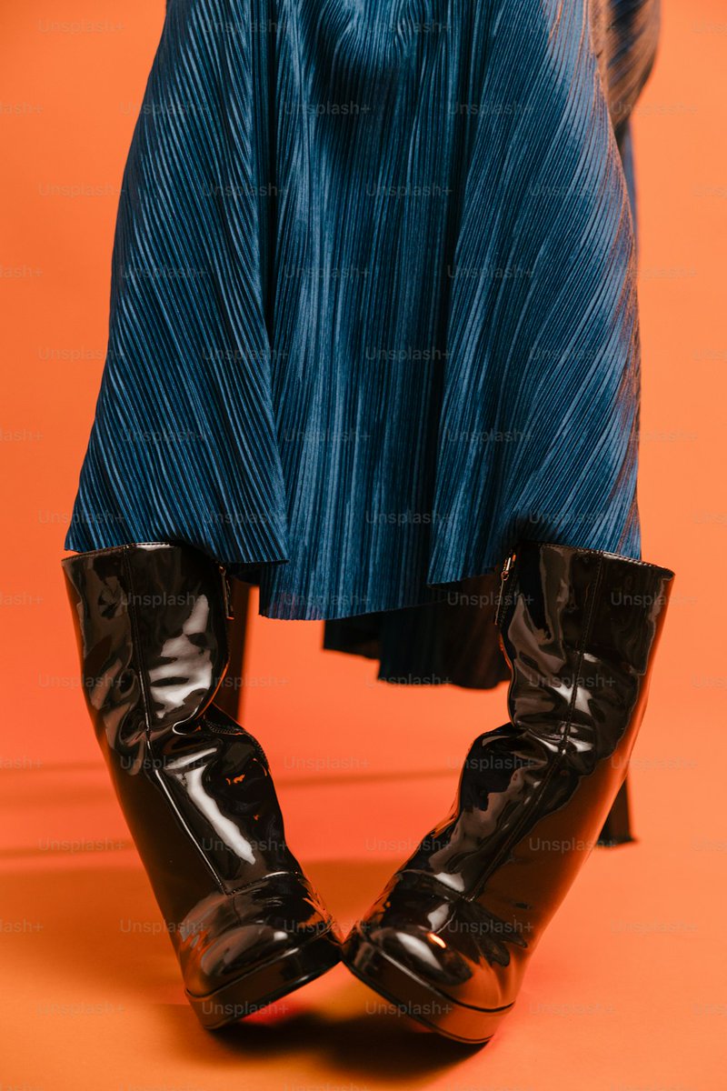 Déçu par ce défilé ! Les tenues étaient bof, pas du tout originales. J'attendais mieux de la part des designers connus, c'est vraiment dommage.