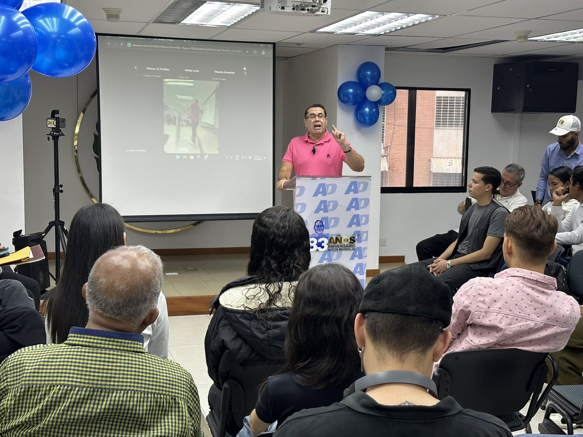 Negal Morales: Tenemos que dedicarnos a prepararnos para lo que viene, y eso arranca con un proceso de formación para los jovenes. #AcciónDemocrática históricamente siempre a tenido el ojo puesto en la juventud venezolana, ejemplo de ello fue la Beca Gran Mariscal de Ayacucho.