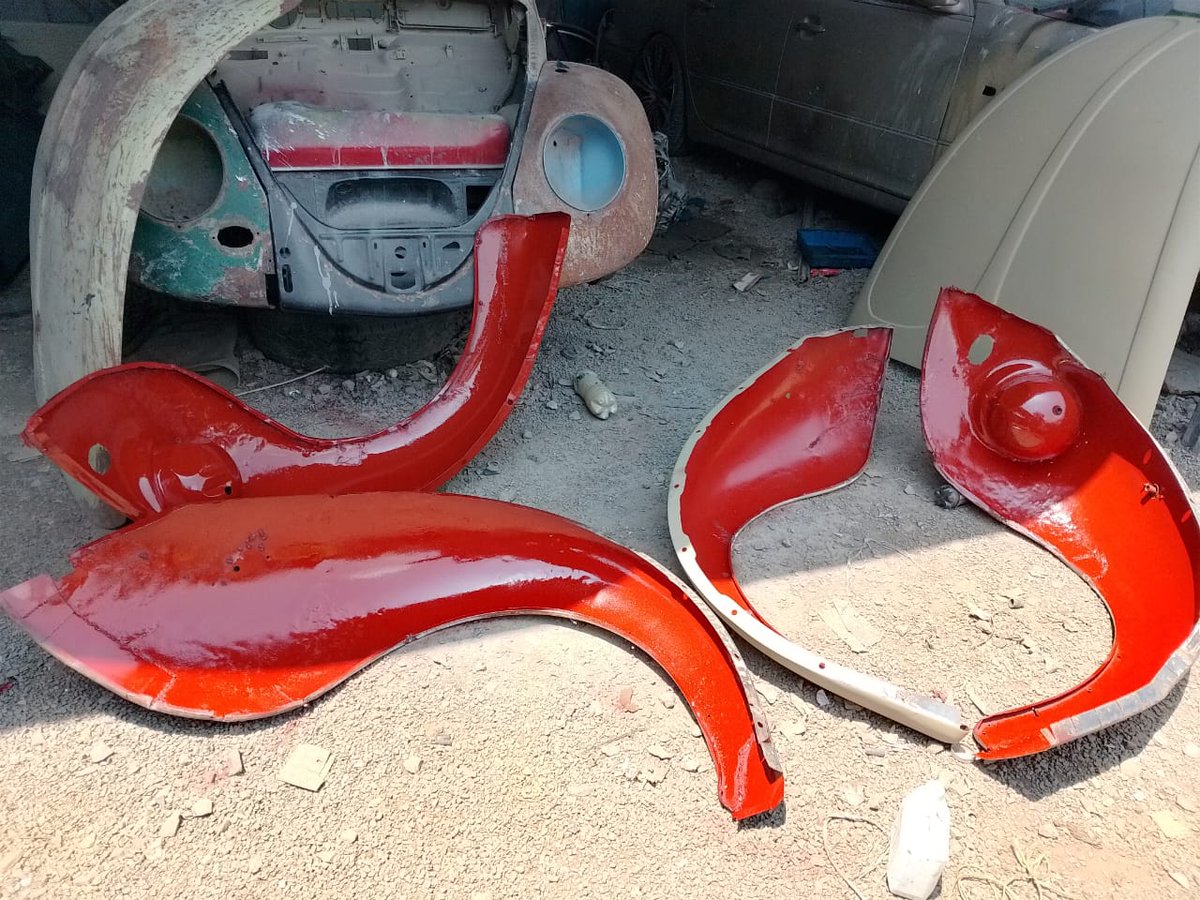 Shani_Electrics's tweet image. Red oxide for rust proofing then a layer of Gravitex then a coat of paint.

#ProjectBug