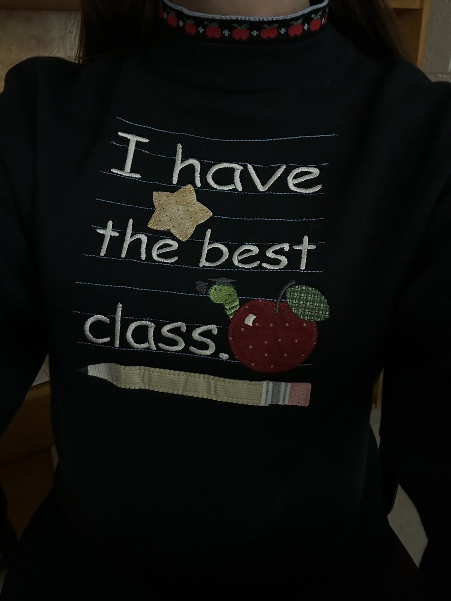 msdifederico's tweet photo. Woohoo! My homeroom class’ near perfect attendance earned us a pizza lunch! So proud of these students for arriving to school on time and always ready to learn! Thank you ND Leads @NotreDameOCSB 🏆🥳🍕 https://t.co/OtekyhsY11