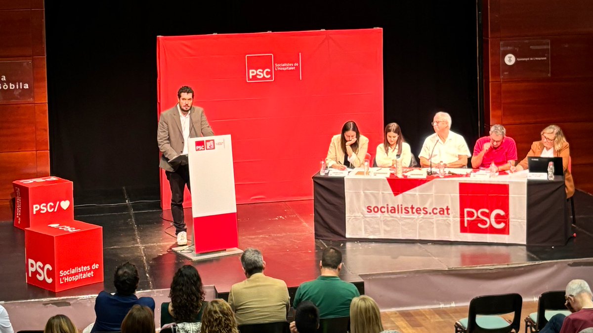 JSCLH's tweet photo. 👉 El nostre primer secretari va intervenir al Consell de Fede del @PSCLH. 🌹✊
🗣️ @DaniMaBe93: “Tanco una etapa, molt orgullós de la feina feta, amb una JSC L’H molt forta, política i institucionalment. Hem estat i estarem a l’alçada.”
#SomlaveuJoveLH #SentimLH #DeixemPetjada https://t.co/6811x9z3k7