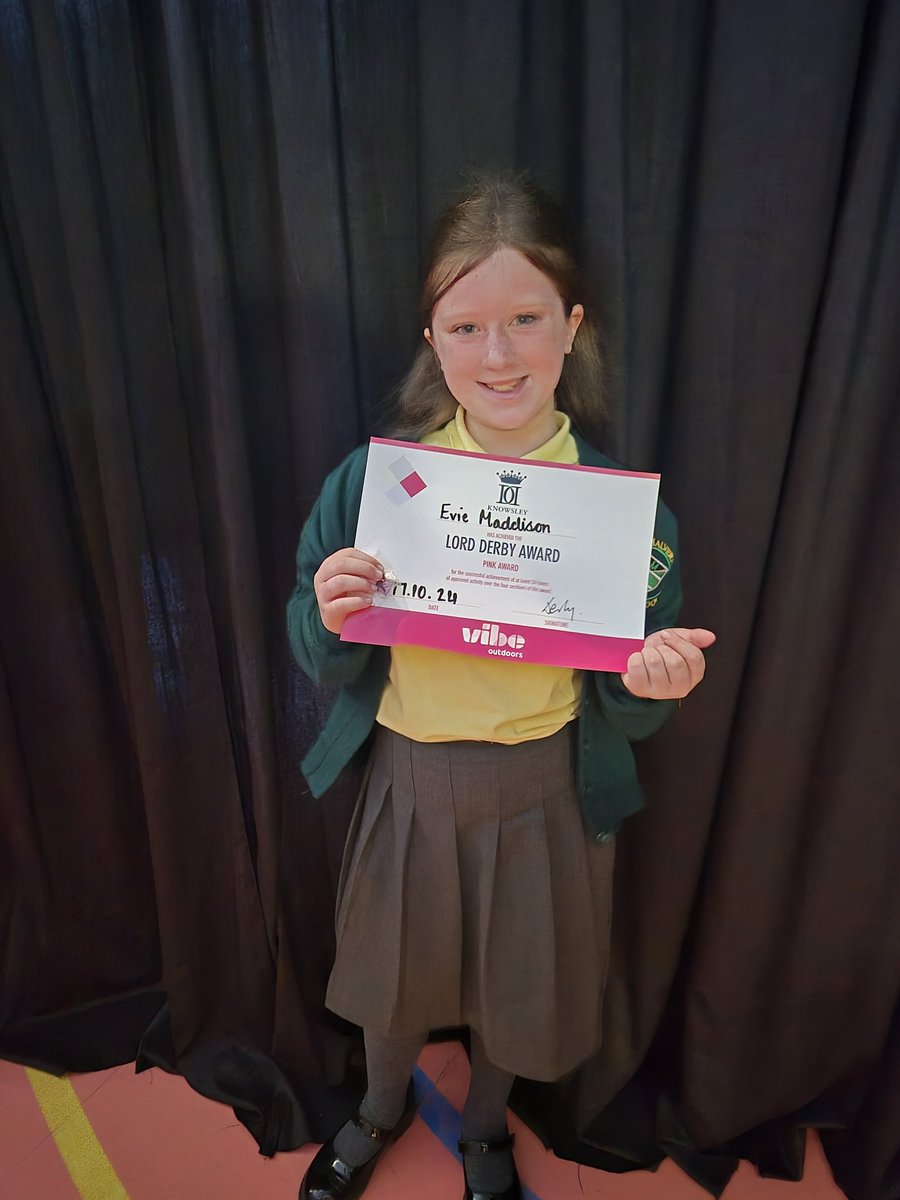 Miss Kewley tweet media