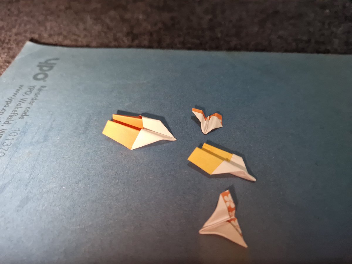 Cute things my 10 year old has done for me, pt. 401. He made me micro paper aeroplanes for when I got back from my friend's <a href="/DrJCrossland/">James Crossland</a> book launch!