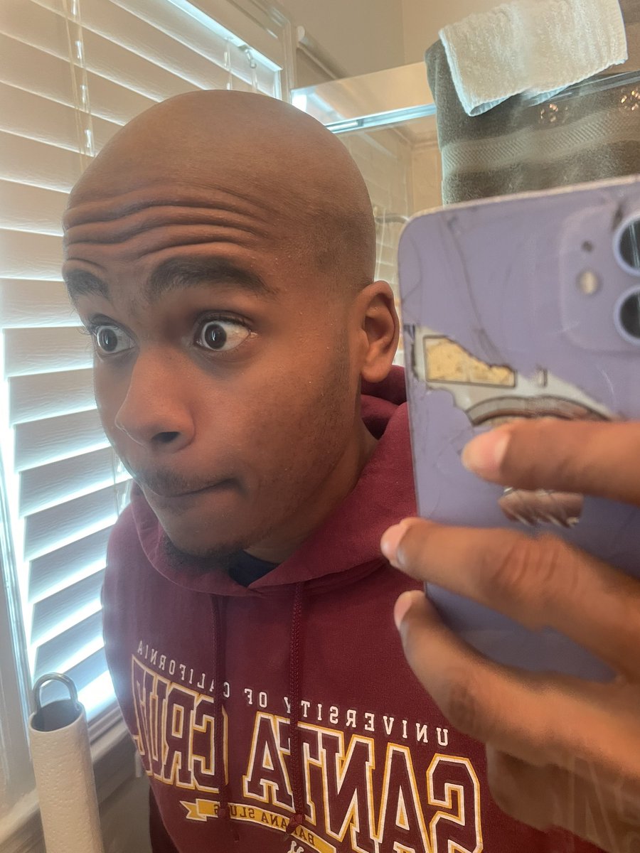 WesleyTW_'s tweet photo. SUBATHON DAY 21💫

501 SUBS💫

BALDY WES 💫

#WesNation💫 https://t.co/vDa5SCZjxA