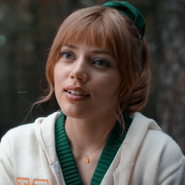 SoroushAzizi13's tweet photo. How many times must I say it! If you're bringing back Eddie, Chrissy must return too @rossduffer_!
#hellcheer #hellcheerST5 #StrangerThings5 #StrangerThings5 #hellcheerendgame #endgamethemduffers #chrissyseasonfiveresurrectionarc #bringthemback #netflix #bringeddieandchrissyback https://t.co/s8IHednyE1