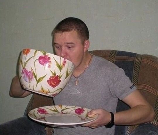 girls with their favorite mug