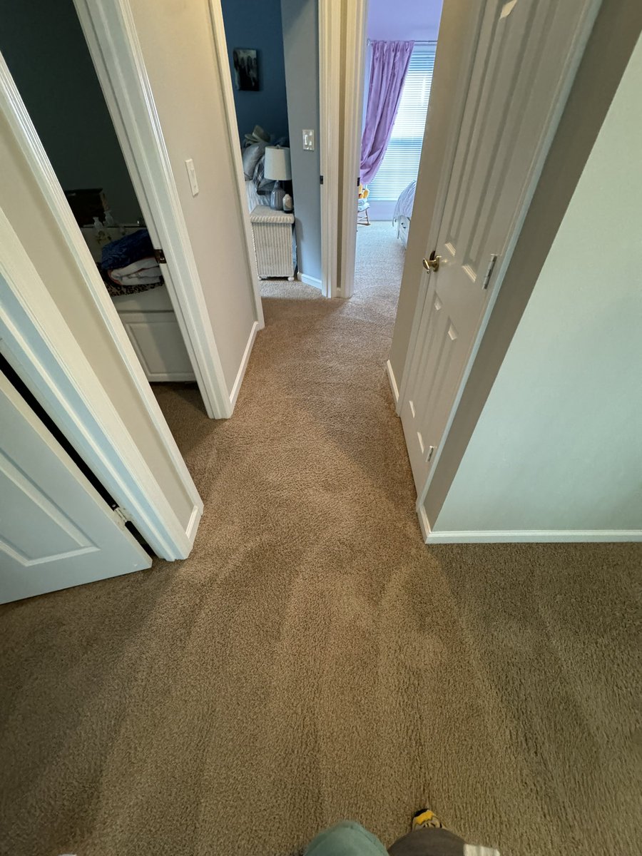CitruSolution's tweet photo. If only I could post more pictures, but Twitter doesn’t allow it. This was a huge home for us to clean, and we did it in less than three hours. The carpets went from a rating scale of two all the way to a ten. https://t.co/6UVfSsvtBE