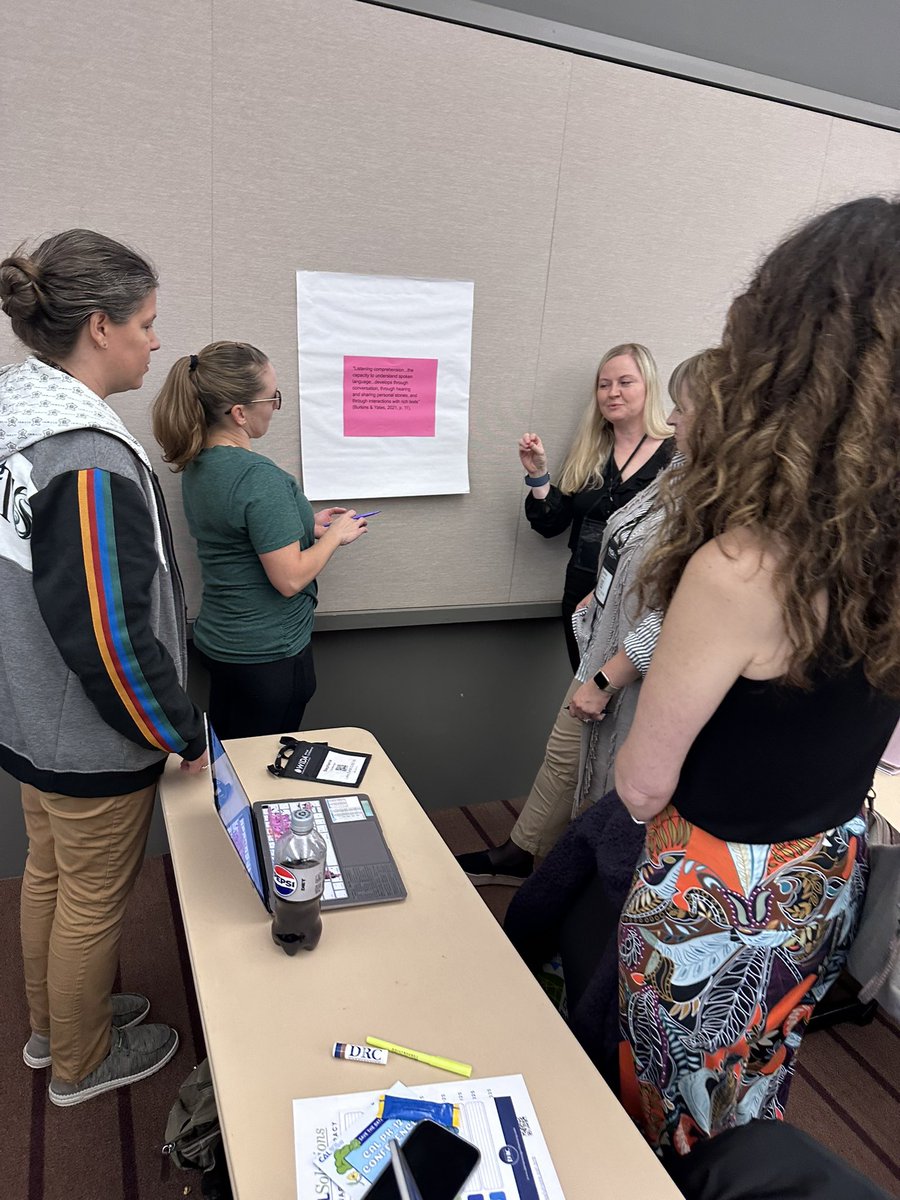mrsthewlett's tweet photo. It was a full house at our Planning Opportunities for Increased Student Discourse. @TeachbiahG and I thoroughly enjoyed spending time with @WIDA_UW participants as they experienced the what, how and why of oral language development. https://t.co/GTZIeL7qTL