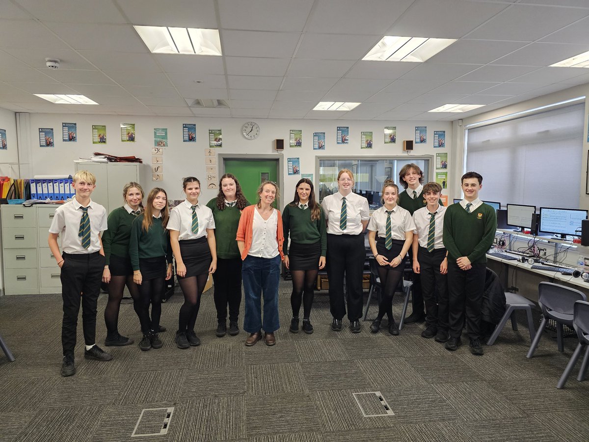 Adran Gerdd YGS (@cerddstrade) on Twitter photo Braf croesawi <a href="/PlowmanMusic/">Lynne Plowman</a> i <a href="/Ysgol_Strade/">Ysgol Y Strade</a> i gynnal gweithdy cyfansoddi gyda Bl.10 heddiw. Diolch <a href="/YDyfed/">Young Music Makers of Dyfed</a>. Pawb wedi mwynhau ac wedi elwa'n fawr. Braf croesawi <a href="/PlowmanMusic/">Lynne Plowman</a> i <a href="/Ysgol_Strade/">Ysgol Y Strade</a> i gynnal gweithdy cyfansoddi gyda Bl.10 heddiw. Diolch <a href="/YDyfed/">Young Music Makers of Dyfed</a>. Pawb wedi mwynhau ac wedi elwa'n fawr.