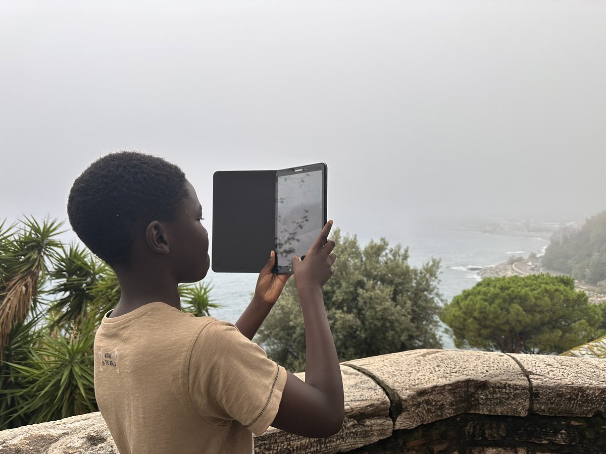 LauBiancamaria's tweet photo. 🗺️📡🛰️
Joyeuse participation des élèves du collège de St Joseph à une carto-partie ! 
Un parcours de découverte du patrimoine de proximité dans le quartier de la Citadelle avec @imarcangeli #Bastia et le soutien de @Dane_Corse @VilleDigitale @emaho_asso https://t.co/HxQeLbtgol