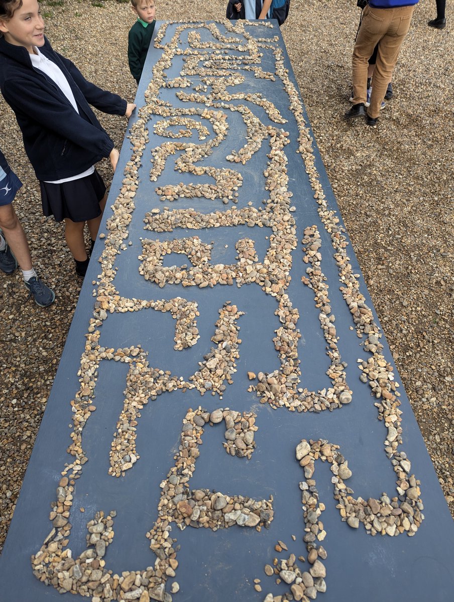 saintronans's tweet image. The children constructed a maze during big break, made from Terrace stones.  2 acorns was the cost of a turn!

#childhood #saintronans #mindthemagic