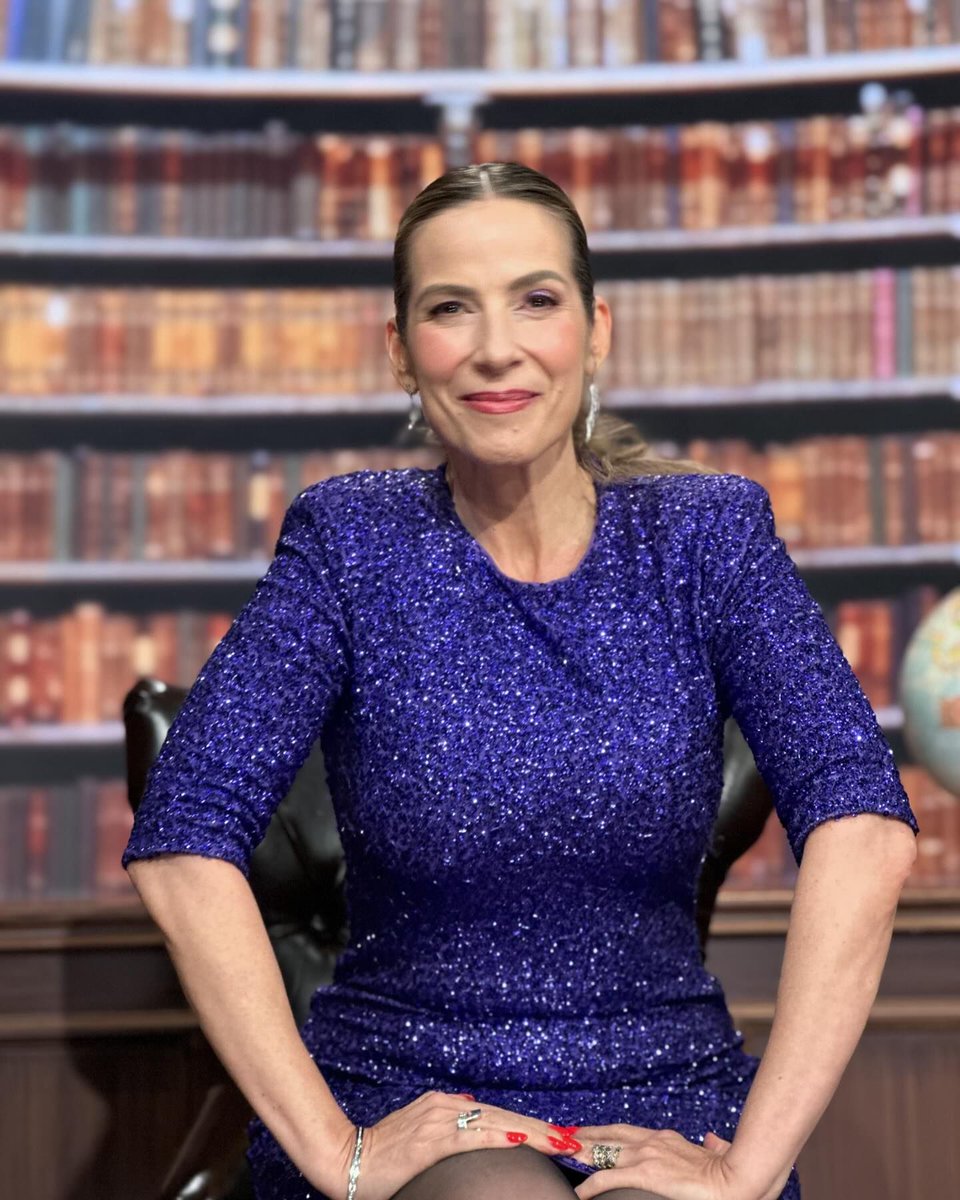 FamosasMorbo's tweet image. Lady piernotas siempre coquetita!