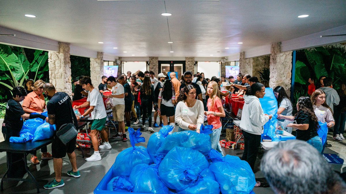Caring For Miami (@caring4miami) on Twitter photo Yesterday, the students <a href="/CFMiami/">Christ Fellowship Church</a> packed over 1,000 bags for our Weekend Meals for Kids! We’re so grateful to everyone who helped ensure kids won’t go hungry this weekend. Want to join the mission? Head to caringformiami.org or tap the link in our bio to donate.
#cfstudents Yesterday, the students <a href="/CFMiami/">Christ Fellowship Church</a> packed over 1,000 bags for our Weekend Meals for Kids! We’re so grateful to everyone who helped ensure kids won’t go hungry this weekend. Want to join the mission? Head to caringformiami.org or tap the link in our bio to donate.
#cfstudents