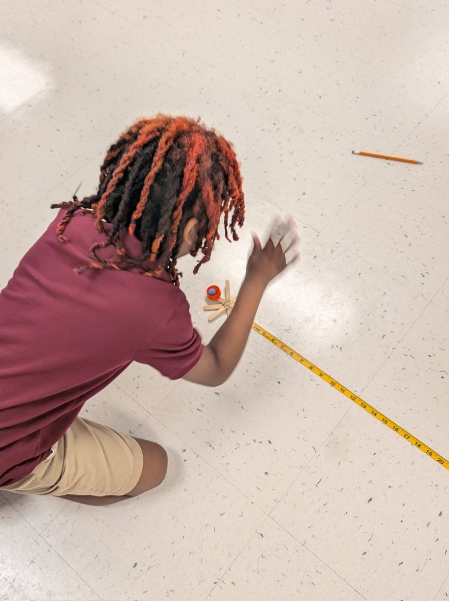 MomentBulb's tweet photo. Gifted students thought like engineers during this week's catapult challenge. #gifted #asuprepgifted #asuprep #asugifted https://t.co/5Ond1erErB