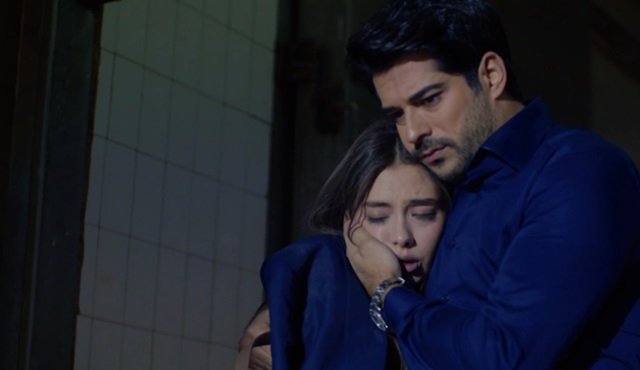 livkarev's tweet photo. "Lui mi ha salvata, in tutti i modi in cui una persona può essere salvata."
#endlesslove https://t.co/A3BoX7ZlO2