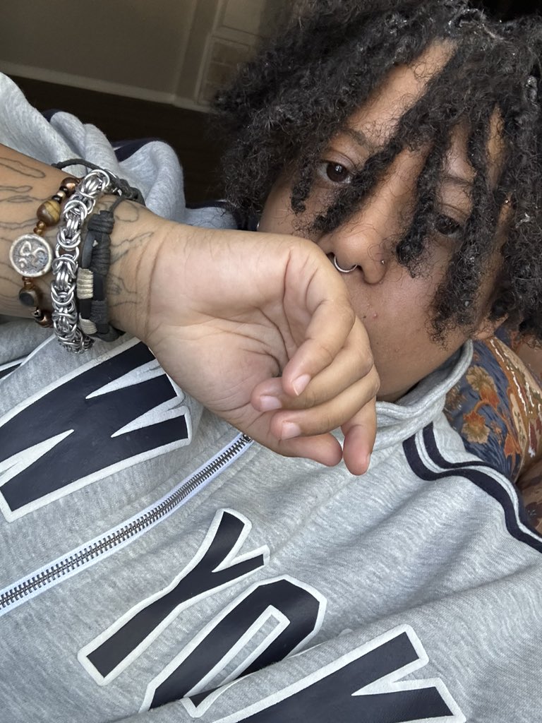 pretty boy comin thru