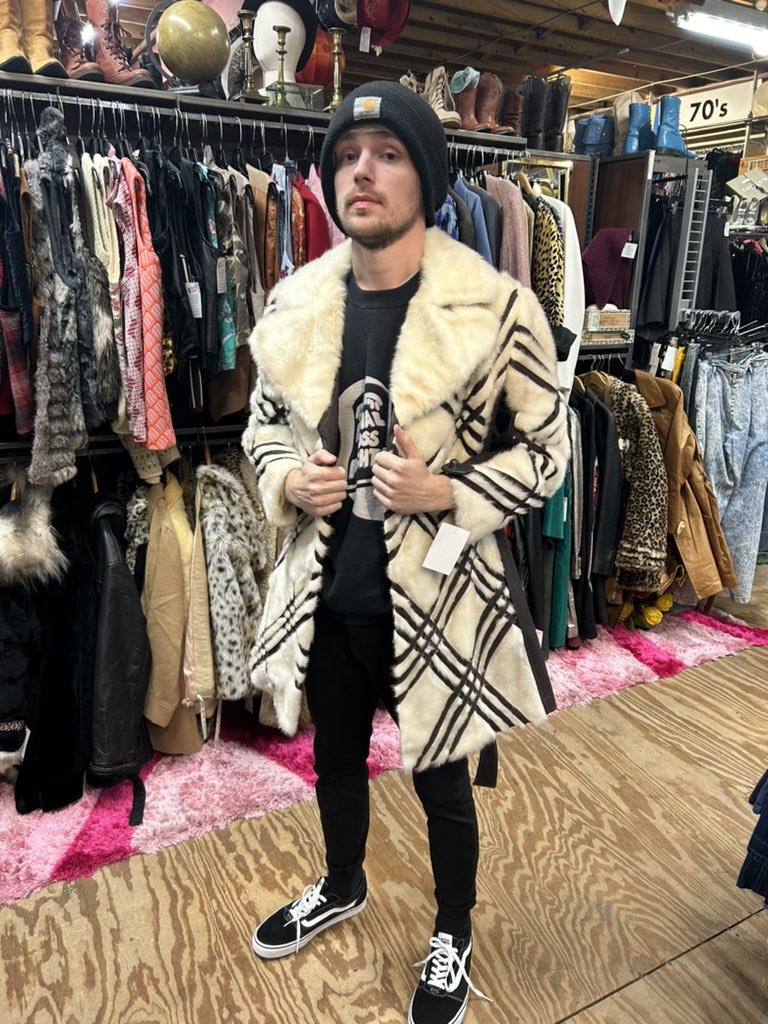 Small Comforts tweet media