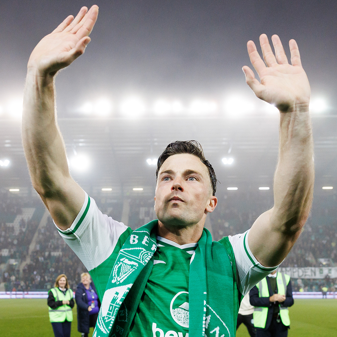 HibernianFC's tweet photo. And our final 𝐇𝐢𝐛𝐞𝐫𝐧𝐢𝐚𝐧 𝐇𝐚𝐥𝐥 𝐎𝐟 𝐅𝐚𝐦𝐞 inductee tonight…

• Fourth all-time appearance-maker 🥬
• Record league appearance-maker 🥇
• Scottish Cup and League Cup winner 🏆🏆

The one and only, Lewis Stevenson! 👏💚 https://t.co/htkPLJh2hA
