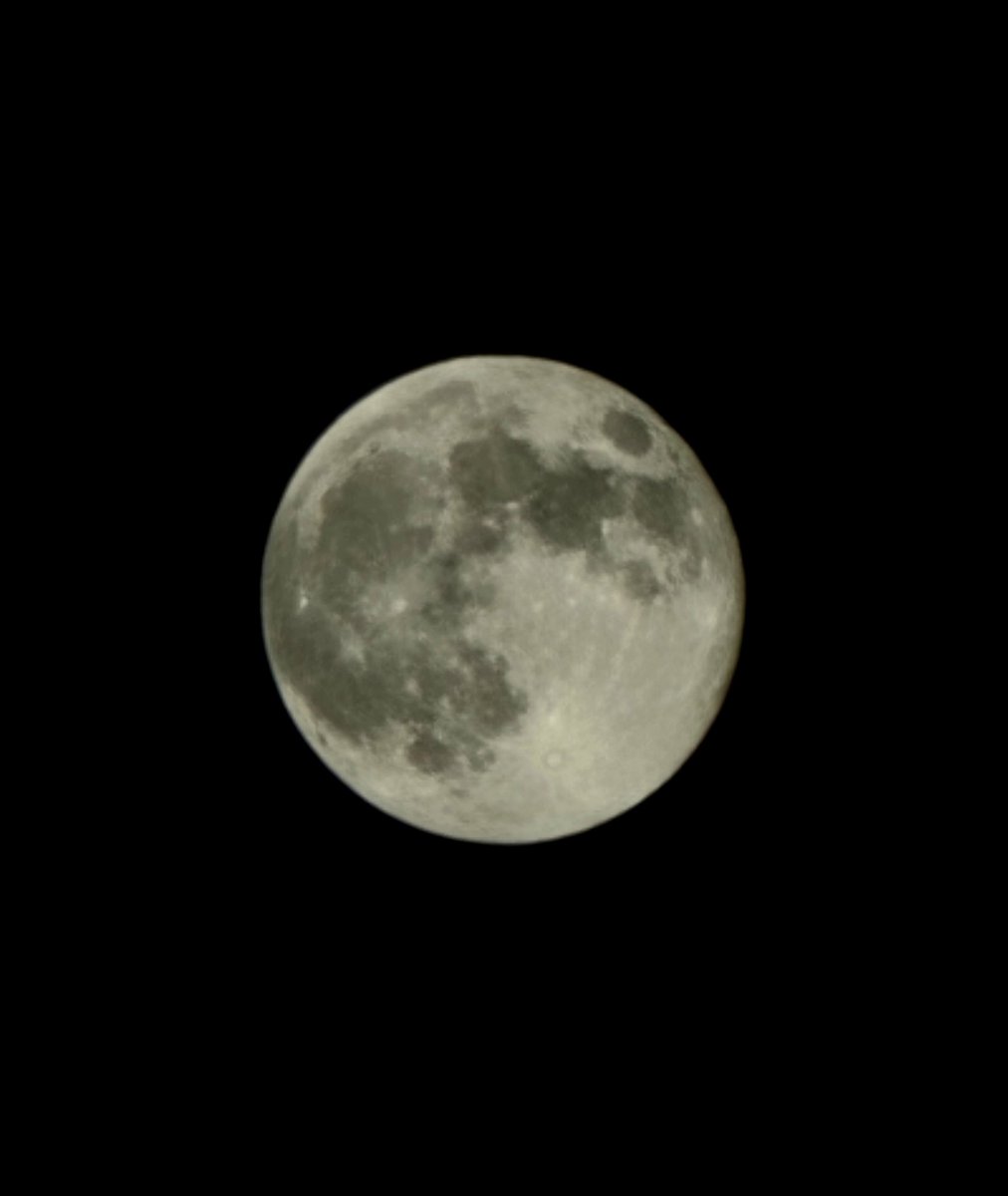 Albert_GI's tweet photo. October '24 full #moon over #Gibraltar https://t.co/XBLnBTSibv