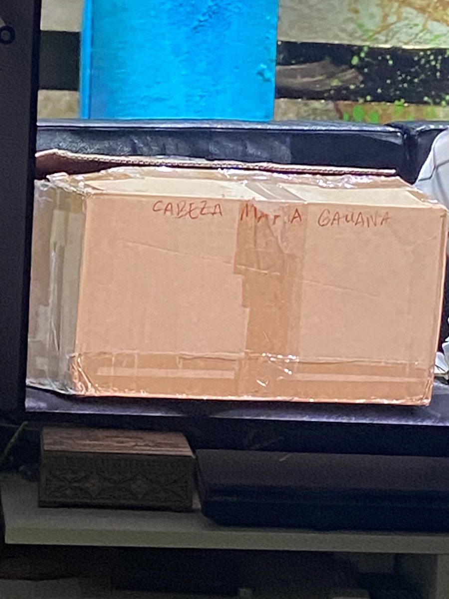 MartaYebra's tweet photo. Espectacular el nombre en la caja mientras María Galiana explica su historia….. @LaRevuelta_TVE https://t.co/elvxKeSTqG