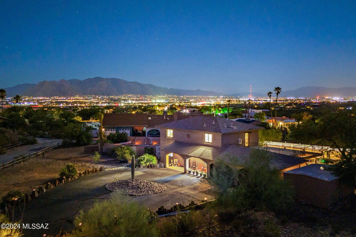 EndeavorReal's tweet photo. 4540 N Camino De Oeste, Tucson, AZ 85745 just hit the market!
Take a look at this awesome space: https://t.co/tT6Tvr0WDV https://t.co/iNdtegBb2a