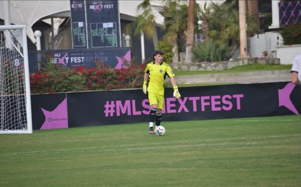 🇮🇪 LUCA CY FITZGERALD | Naples United

• From Fermoy to Florida - At just 18, Luca’s journey is already full of intrigue, with many more chapters yet to be written… 

• Read Luca's Journey Here 👇 
futureofirishfootball.substack.com/p/luca-cy-fitz…