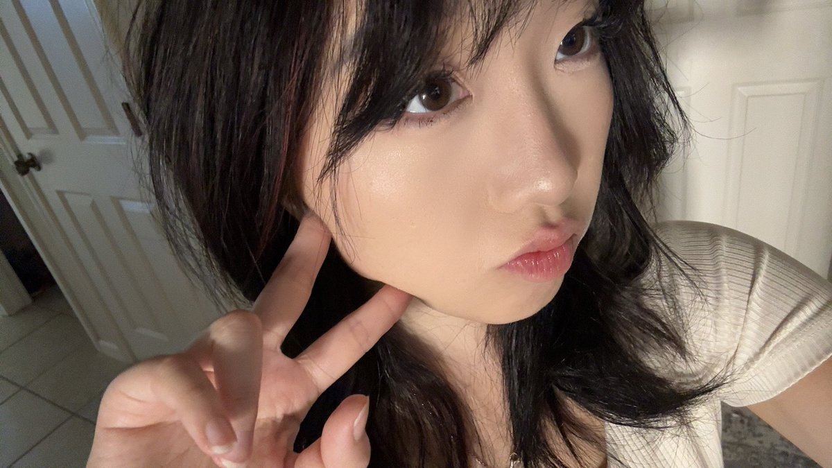 Linz_bu's tweet photo. Yooooooooo!! https://t.co/uhZ93eyEES