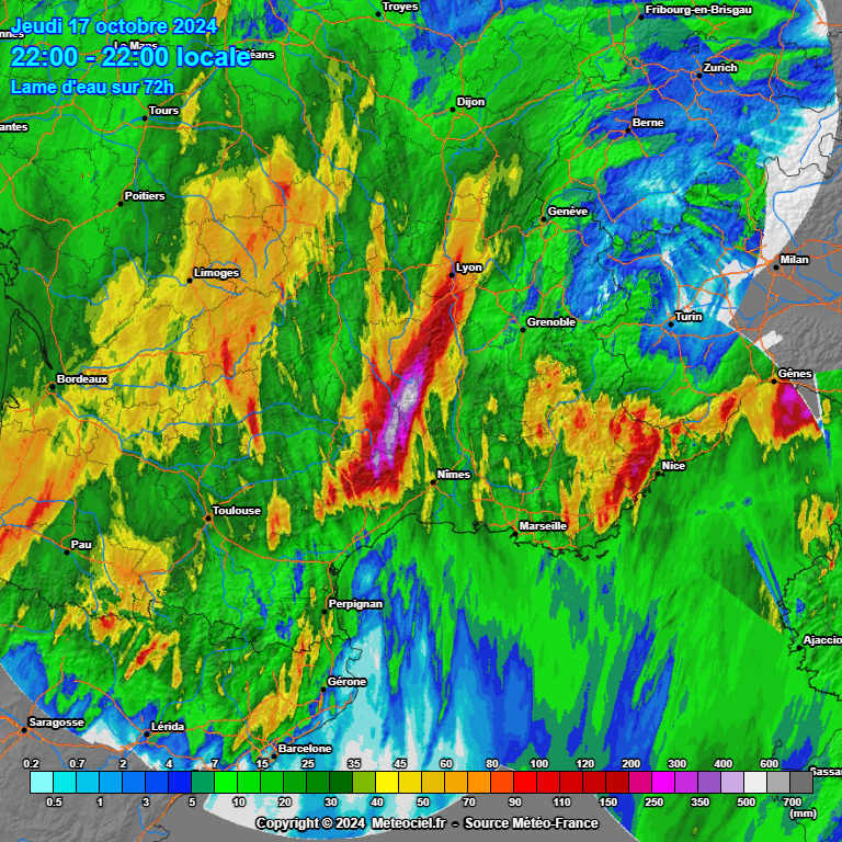 L'épisode Cévenol qui se déroule actuellement sera à marquer d'une pierre blanche dans les annales climatologiques. Sur 72h, certains secteurs vont avoir dépassés les 600mm de précipitations, notamment à l'Ouest de Aubenas. Le réchauffement climatique n'y est pas pour rien.
