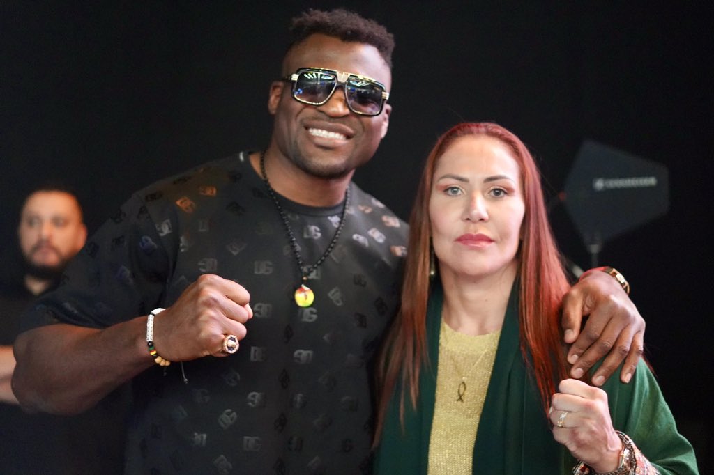 Excited to share the fight card with @francis_ngannou Saturday night https://t.co/UyCrIs9HTP