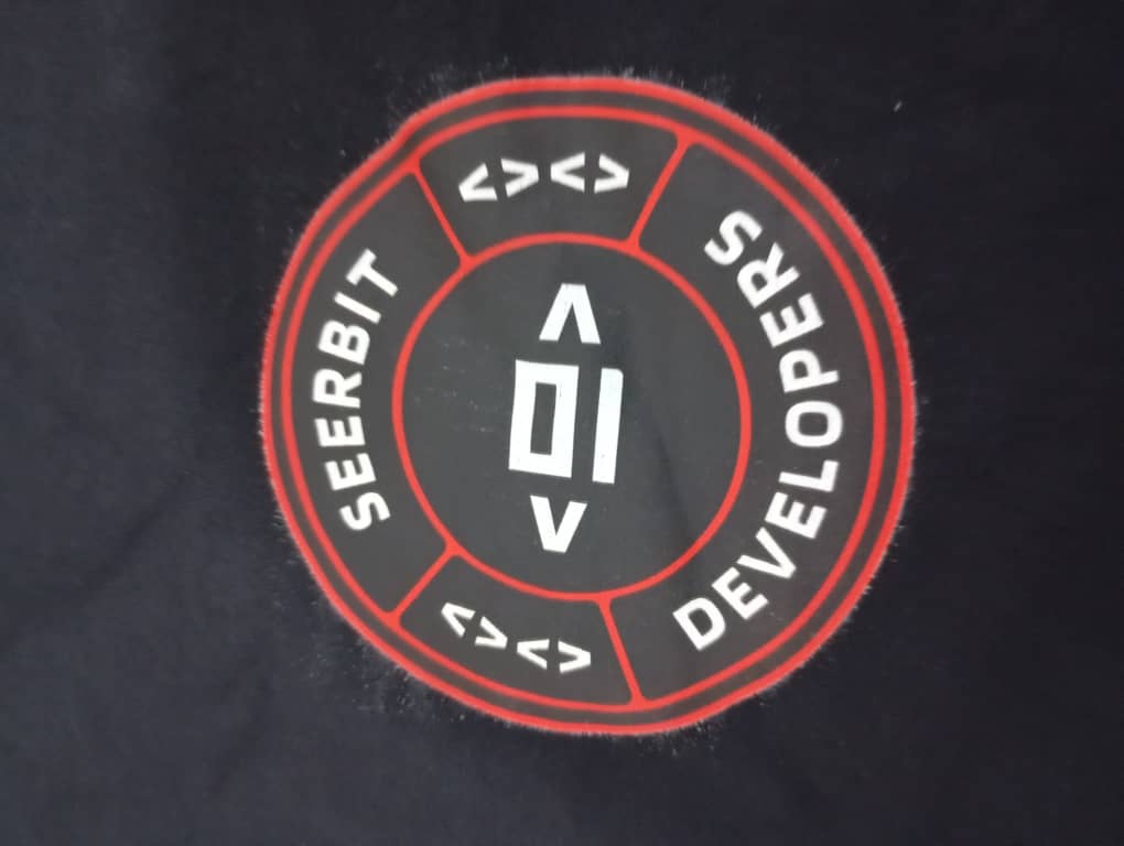 iyanda2234's tweet photo. Today I attended @devfestilorin24 at @malhubng and I was opportuned to win this T-shirt from @getSeerBit 💕
#GDG
#GDSCilorin
#seerbit
#devfest
#devfestilorin24 https://t.co/Q6bS50aW8g