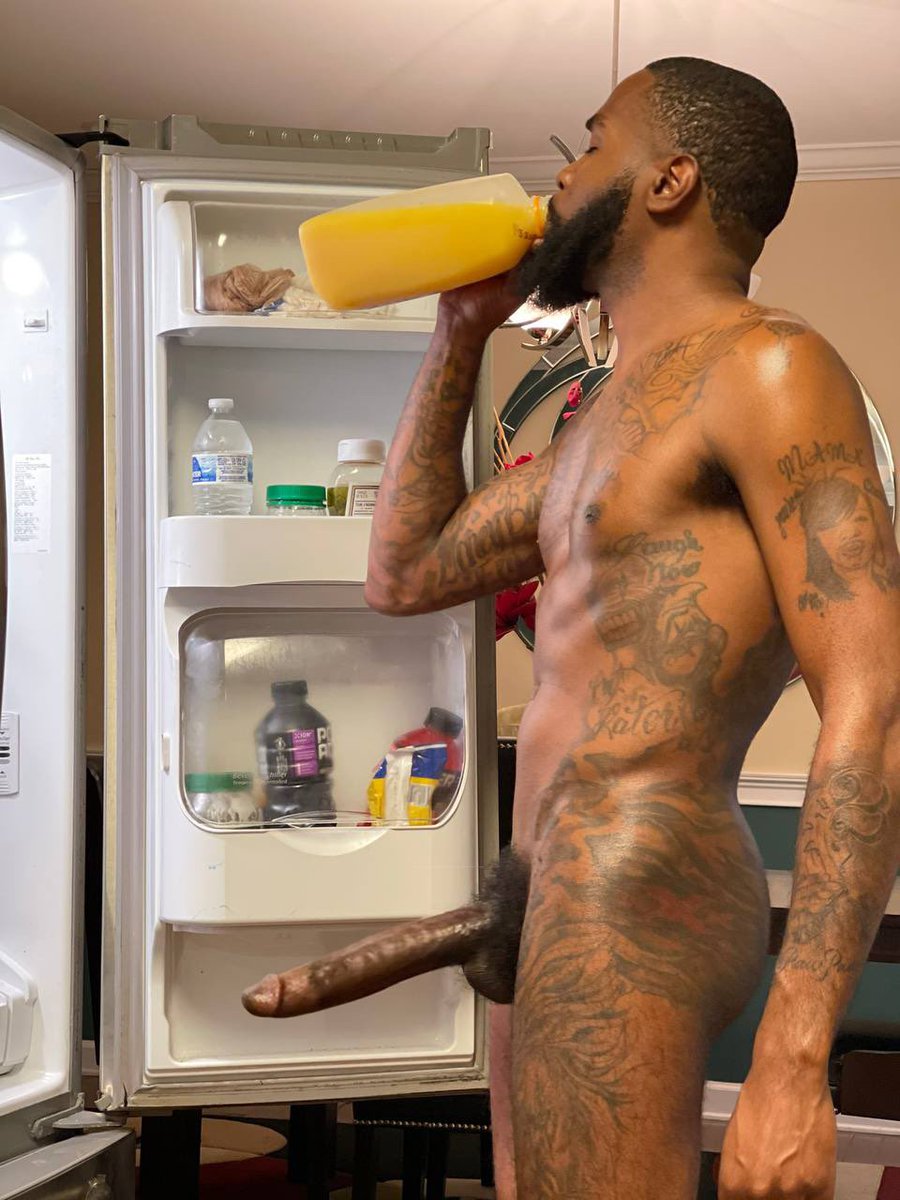 Wyd if u walked in on unc drinking orange juice like this. Wyd?