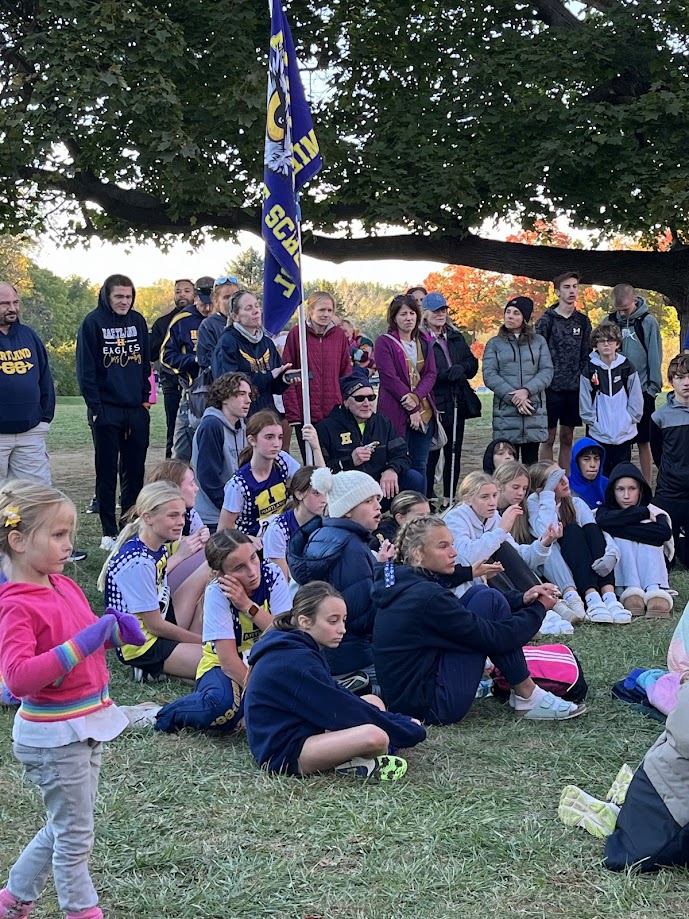 orecreekmiddle's tweet photo. What a great effort from our HMS CC boys and girls teams who ran at the Kensington-Livingston Middle School League Championships. The boys took 2nd Place and the girls have now three-peated as the KLMSL Champions taking home the League Champion Trophy for the 3rd year in a row. https://t.co/FL7MHvk5b7