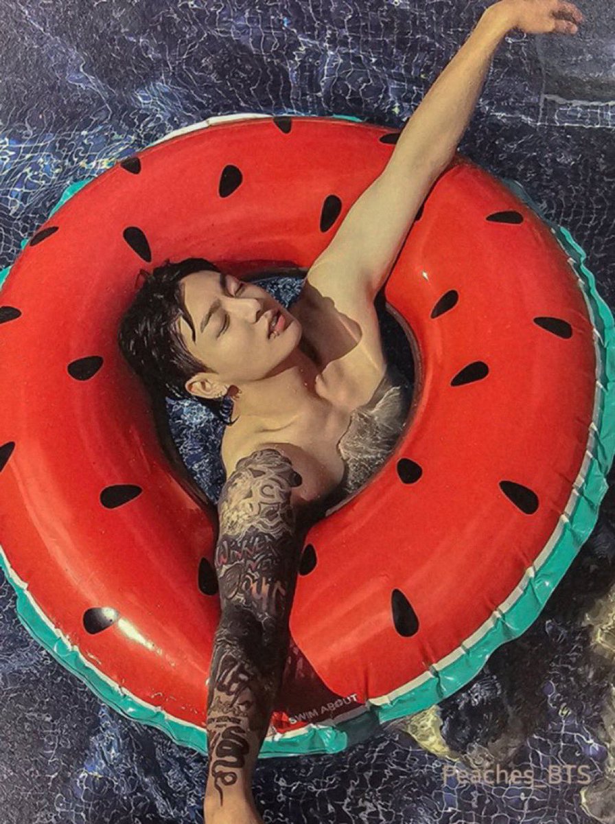 TeamJJKUSA's tweet image. I vote #jungkook at #2024MAMAVOTE