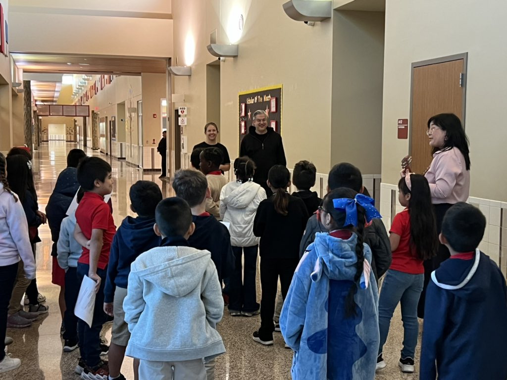 ShadowOaksOwls's tweet photo. We celebrate and our 2nd graders serenaded 🎶 our hard working and dedicated principal and AP for #BossesDay Then they turn around and make US grilled cheese sandwiches! 😍 @SBISD @BrendaStardig @jennifer_blaine @MJenParker @Hsaiochuan @ShepherdStudio https://t.co/HHsdBgteSI