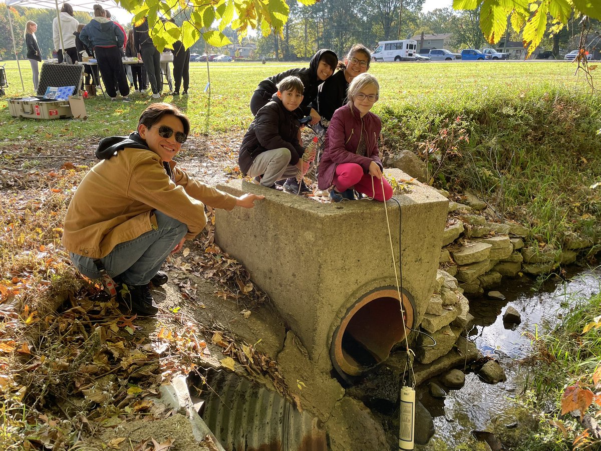 Couldn’t have asked for better weather and better people to help <a href="/NOCSEagles/">NorthOlmstedSchools</a> as we used the Hydrolab <a href="/ILINSeaGrant/">Illinois-Indiana Sea Grant</a>, Water Guardian <a href="/gaiaxus/">GaiaXus</a>, and microscopes to better understand our campus ecosystem!  Science rules! <a href="/delaney_macke8/">Delaney Macke</a>