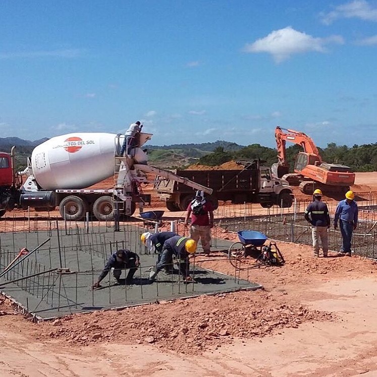 Contamos con el equipo, el personal idóneo y la asesoría que te permitirá llevar a cabo ese proyecto que deseas materializar. ¡Contáctacnos sin compromiso!👷🏻👷‍♀️