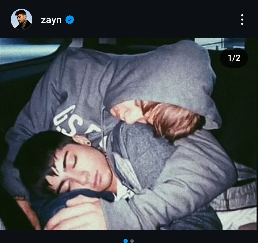 harryyshawnnft's tweet photo. LA FOTO QUE SUBÍA ZAYN 😭 https://t.co/lewweoBGgW