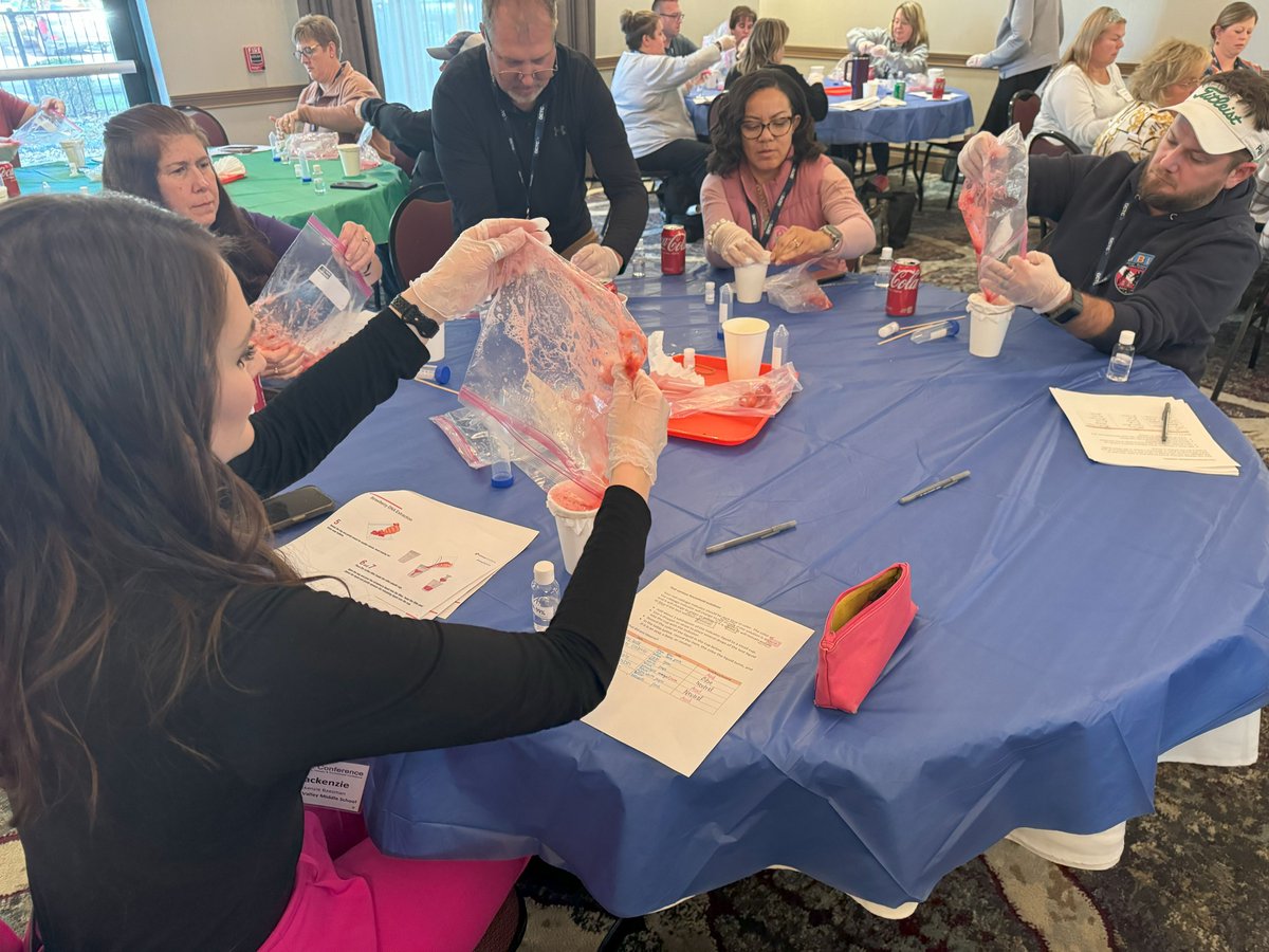 OhioChemistry's tweet photo. Who's hungry for some science? π½οΈ@UnivarSolutions is serving up 'Foodology' at #TIEConference. Discover food science trends, careers, and create some edible experiments! π§ͺπ#FoodScience https://t.co/uMOza5lH3X