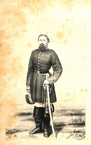 Este señor falleció a los 33 años de edad, siendo ya general y el militar más destacado de la guerra contra la Triple Alianza, estratega y líder de la batalla de Curupayty, la más heroica de la guerra: José Eduvigis Díaz, quien nació un día como hoy 17 de octubre, pero de 1833.