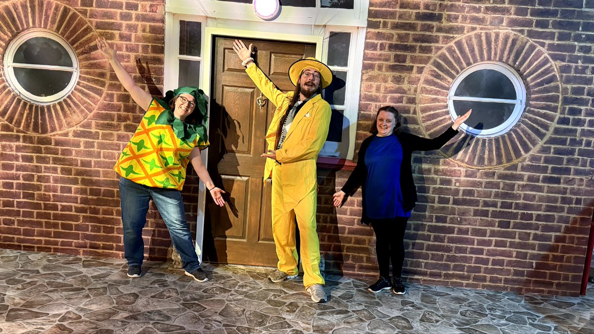 doothcrow's tweet image. I had an amazing time at the #TaskmasterExperience this week. I highly recommend!! &amp;amp; you can just go hang out, have a beer, have a sandwich &amp;amp; check out the little #Taskmaster museum!! Perfect for any Taskmaster fan. Thank you @AlexHorne, thank you @taskmaster, thank you @gdavies