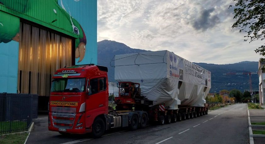 Fermilab's tweet image. The #PIP2coldbox began its long journey to Fermilab this week, starting at Air Liquide’s workshop in Sassenage, France.
To learn more and keep up with the journey visit: pip2.fnal.gov/coldbox/