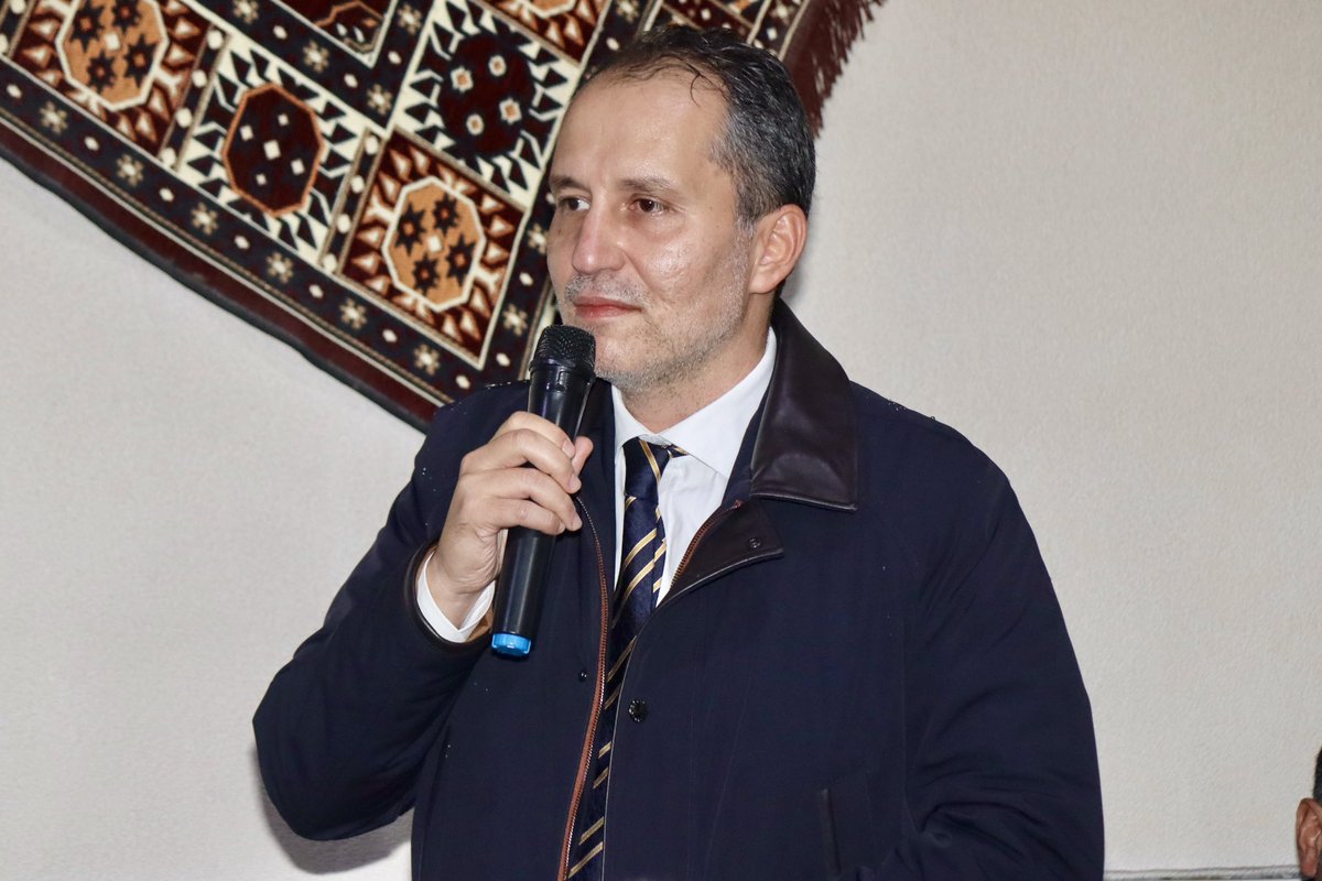 Muş’un Hasköy ilçesinde kahvehanede konuşma yaparak vatandaşlarımıza hitap ettik, kurtuluşun Milli Görüş’te olduğunu anlattık.